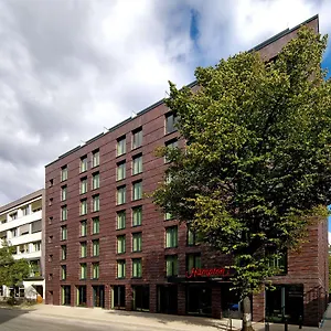 Hampton By Hilton West Отель